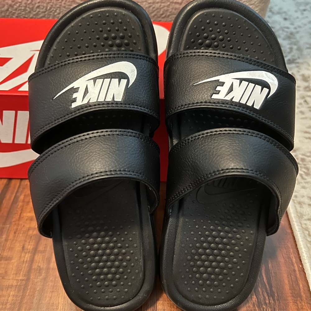 Nike Benassi Duo Ultra Women’s Slide